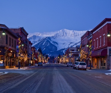 Fernies Downtown area with shops and mountains in the distance