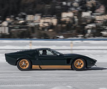 Car racing on the snowy roads