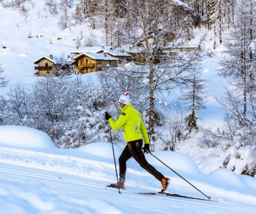 Man racing through nordic trail