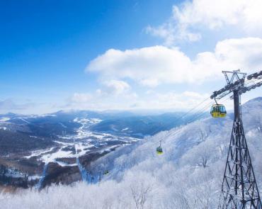 Tomamu Ski Resort Gondola